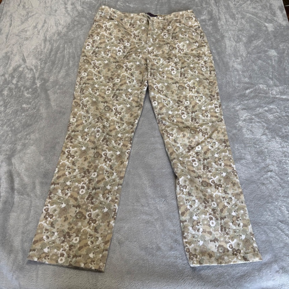 Gloria Vanderbilt Amanda High Rise Floral Camo Tapered Jeans Tan Olive Brown 10